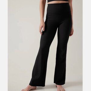 Athleta Salutation Stash Rib Flare Pant Leggings Extra Small XS Black
